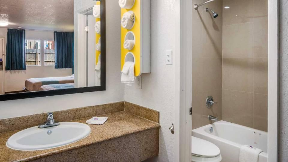 Motel 6 Houston, Tx Fm 1960 Bammel Buitenkant foto